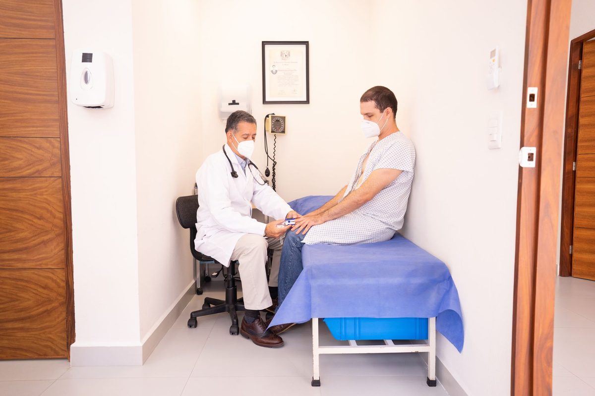 Medical exam in a finished practice